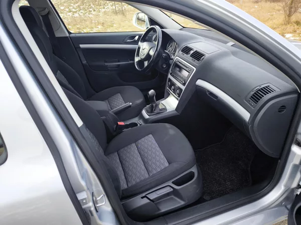Škoda Octavia 1,4TSI 90kW 1 MAJITEL - foto 19