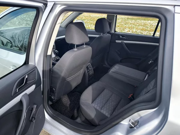 Škoda Octavia 1,4TSI 90kW 1 MAJITEL - foto 25