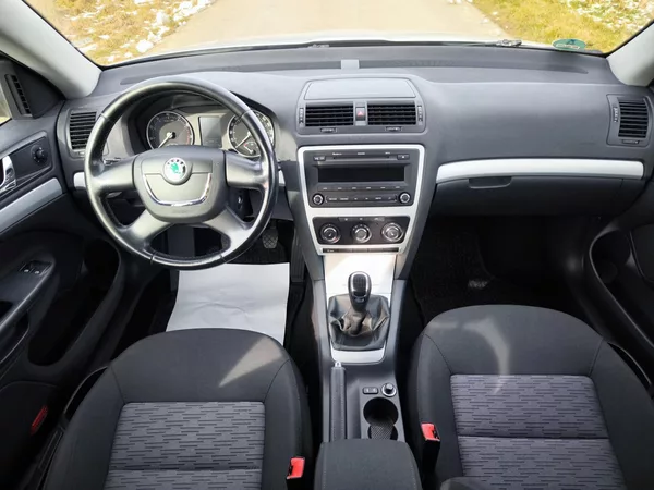 Škoda Octavia 1,4TSI 90kW 1 MAJITEL - foto 29