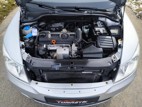 Škoda Octavia 1,4TSI 90kW 1 MAJITEL - foto 43
