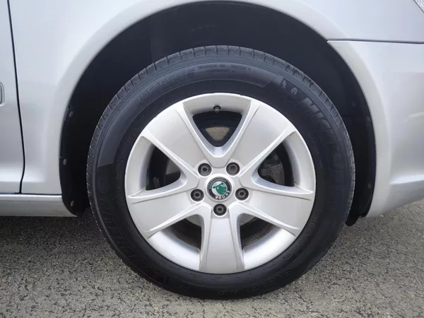 Škoda Octavia 1,4TSI 90kW 1 MAJITEL - foto 9