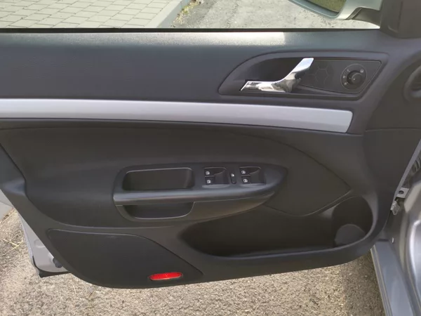 Škoda Octavia 2,0TDI 103 kW CR ELEGANCE - foto 16