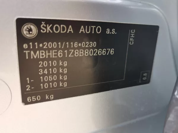 Škoda Octavia 2,0TDI 103 kW CR ELEGANCE - foto 19