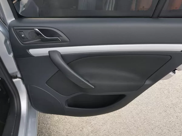 Škoda Octavia 2,0TDI 103 kW CR ELEGANCE - foto 24