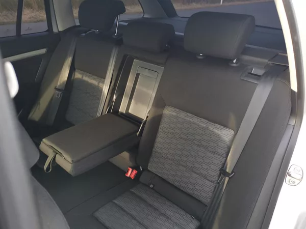 Škoda Octavia 2,0TDI 103 kW CR ELEGANCE - foto 27
