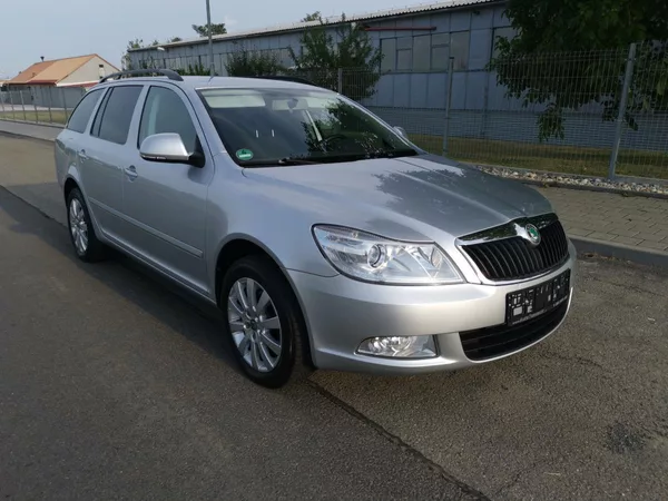 Škoda Octavia 2,0TDI 103 kW CR ELEGANCE - foto 3