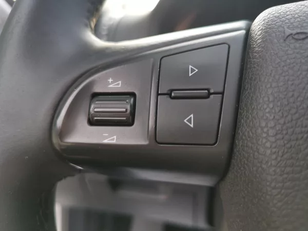 Škoda Octavia 2,0TDI 103 kW CR ELEGANCE - foto 32