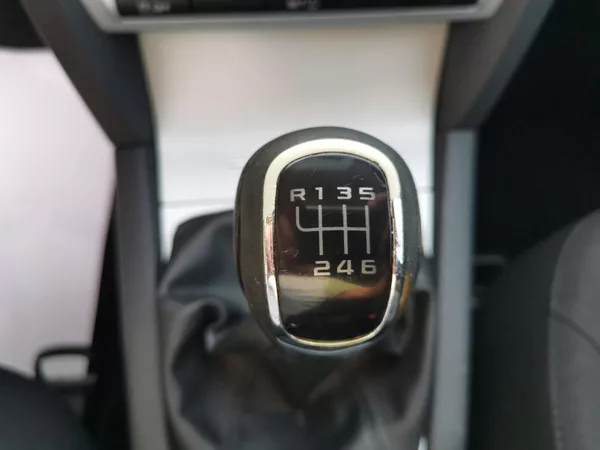 Škoda Octavia 2,0TDI 103 kW CR ELEGANCE - foto 36