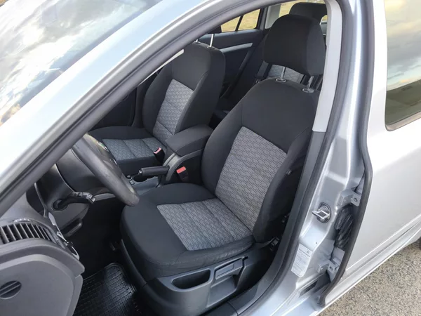 Škoda Octavia 1,6MPI 75kW SERVISKA 1 MAJITEL - foto 13