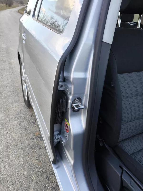 Škoda Octavia 1,6MPI 75kW SERVISKA 1 MAJITEL - foto 21