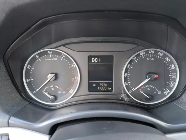 Škoda Octavia 1,6MPI 75kW SERVISKA 1 MAJITEL - foto 31