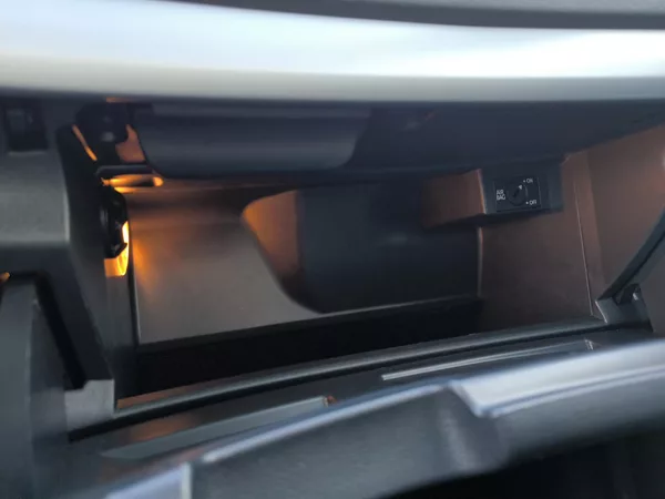 Škoda Octavia 1,6MPI 75kW SERVISKA 1 MAJITEL - foto 36