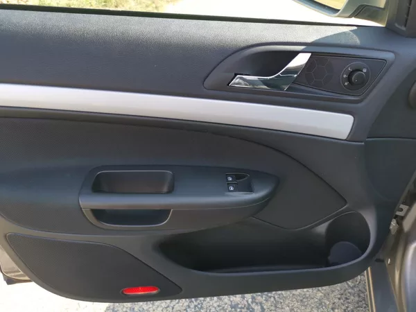 Škoda Octavia 1,6MPI 75kW 1MAJITEL - foto 13
