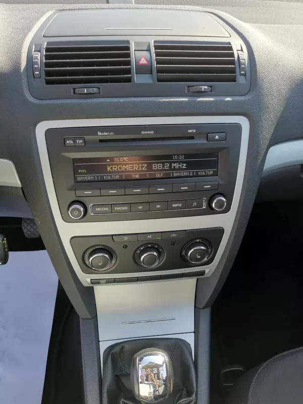 Škoda Octavia 1,6MPI 75kW 1MAJITEL - foto 34