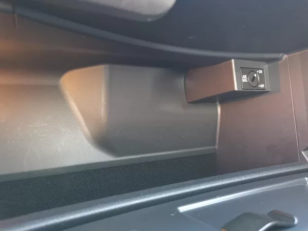 Škoda Octavia 1,6MPI 75kW 1MAJITEL - foto 35