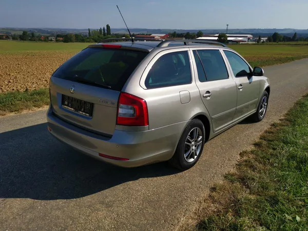 Škoda Octavia 1,6MPI 75kW 1MAJITEL - foto 5