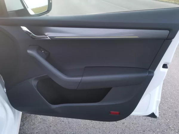 Škoda Octavia 2,0TDI DSG 110kW ACC STYLEPLUS - foto 28