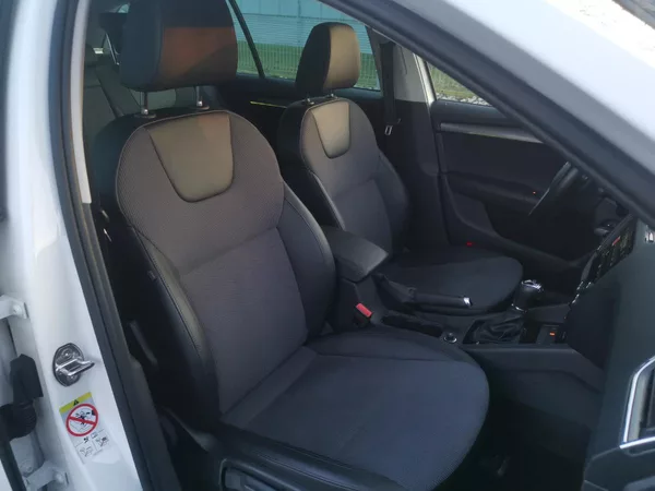 Škoda Octavia 2,0TDI DSG 110kW ACC STYLEPLUS - foto 29