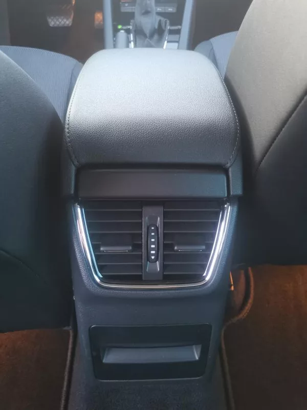 Škoda Octavia 2,0TDI DSG 110kW ACC STYLEPLUS - foto 41