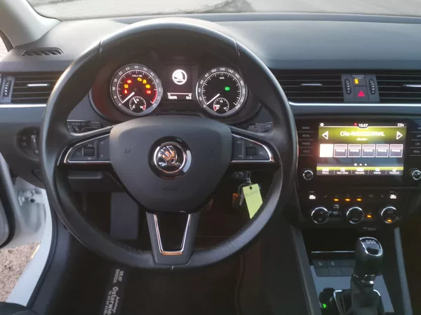 Škoda Octavia 2,0TDI DSG 110kW ACC STYLEPLUS - foto 45
