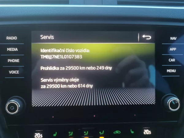 Škoda Octavia 2,0TDI DSG 110kW ACC STYLEPLUS - foto 81