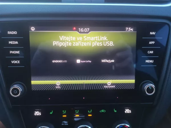 Škoda Octavia 2,0TDI DSG 110kW ACC STYLEPLUS - foto 84