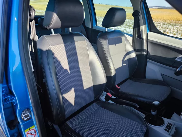 Škoda Roomster 1,4i16V STYLE - foto 21