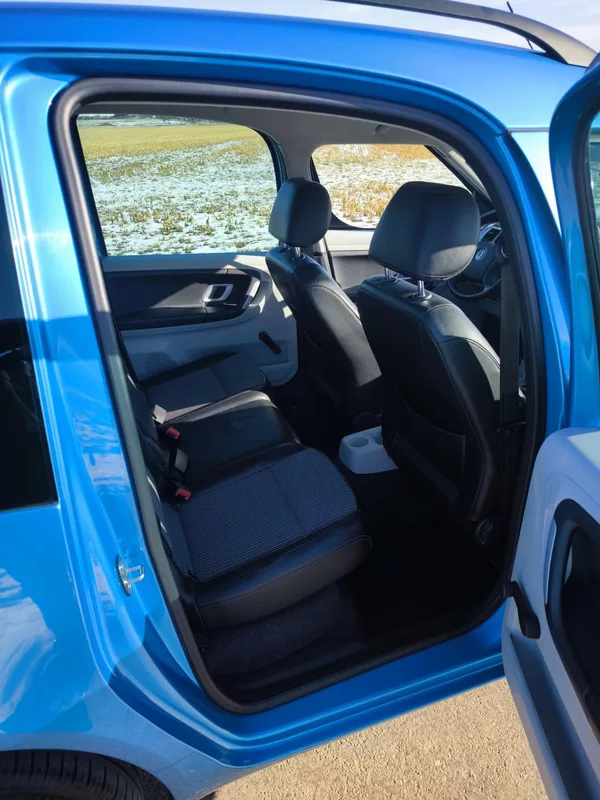 Škoda Roomster 1,4i16V STYLE - foto 27