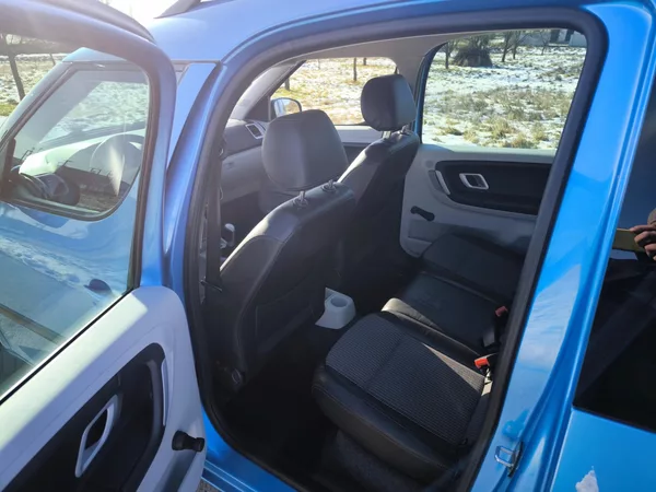 Škoda Roomster 1,4i16V STYLE - foto 31