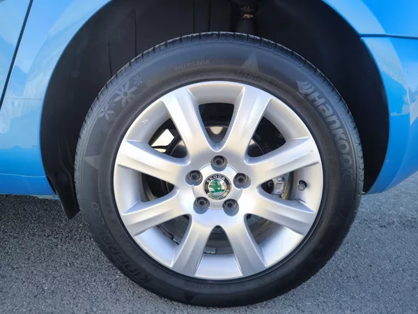 Škoda Roomster 1,4i16V STYLE - foto 9