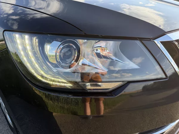 Škoda Superb 2,0TDI 125kW DSG ELEGANCE - foto 12