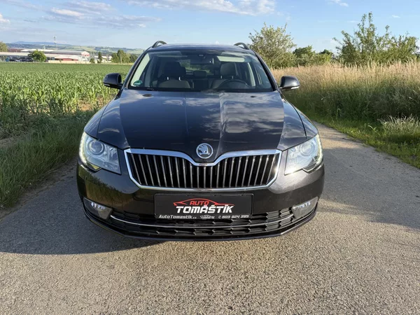 Škoda Superb 2,0TDI 125kW DSG ELEGANCE - foto 2