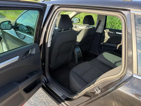 Škoda Superb 2,0TDI 125kW DSG ELEGANCE - foto 34