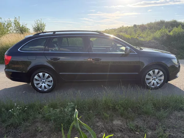 Škoda Superb 2,0TDI 125kW DSG ELEGANCE - foto 4