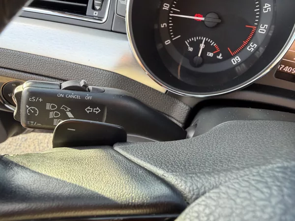 Škoda Superb 2,0TDI 125kW DSG ELEGANCE - foto 51