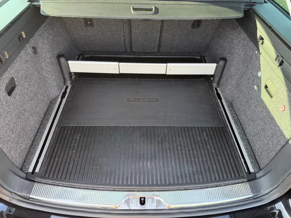 Škoda Superb 2,0TDI 125kW DSG ELEGANCE - foto 68