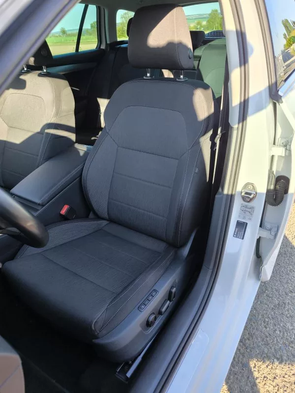 Škoda Superb 2,0TDI 110kW DSG ACC STYLEPLUS - foto 25