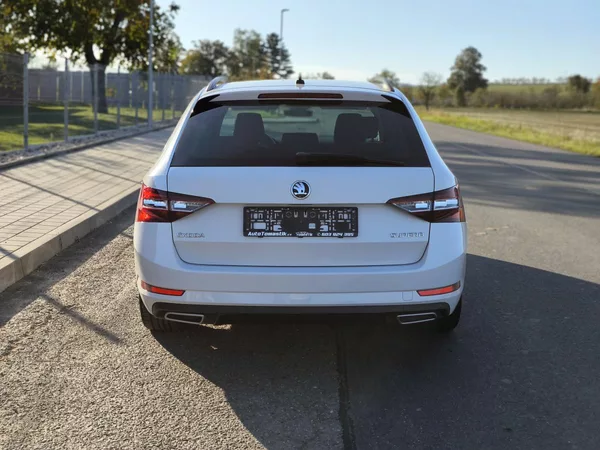 Škoda Superb 2,0TDI 110kW DSG ACC STYLEPLUS - foto 6