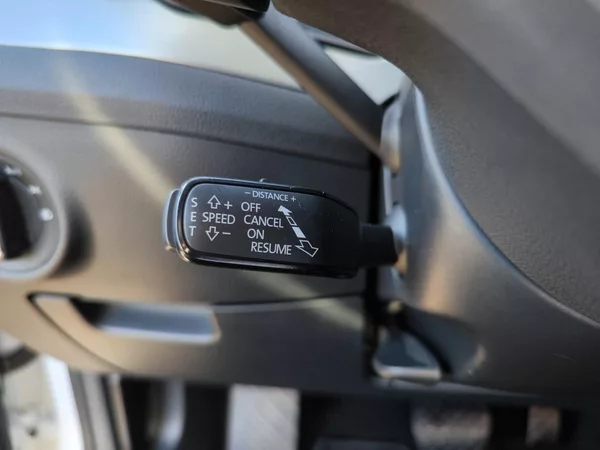 Škoda Superb 2,0TDI 110kW DSG ACC STYLEPLUS - foto 73