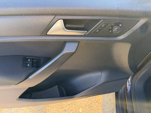 Volkswagen Caddy 2,0TDI LED 1MAJITEL r.1949 - foto 14