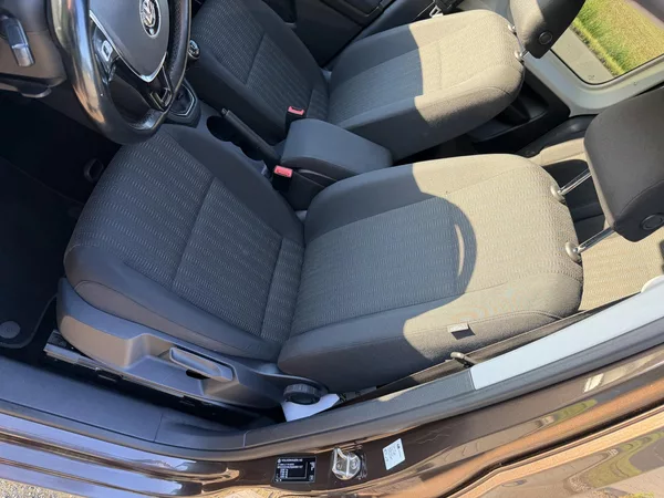 Volkswagen Caddy 2,0TDI LED 1MAJITEL r.1949 - foto 17