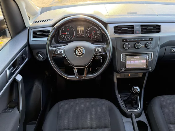 Volkswagen Caddy 2,0TDI LED 1MAJITEL r.1949 - foto 33
