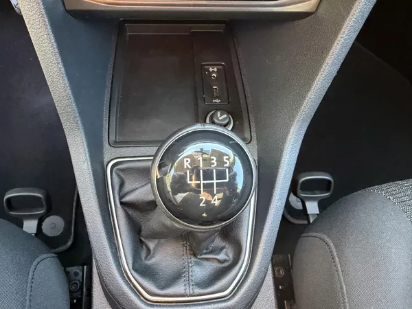 Volkswagen Caddy 2,0TDI LED 1MAJITEL r.1949 - foto 57