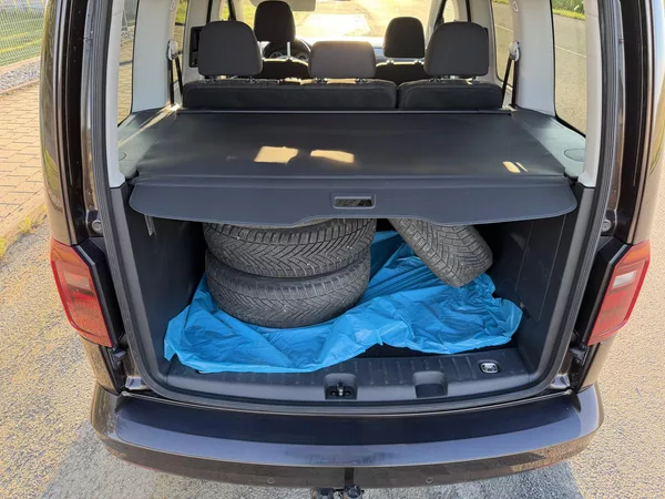 Volkswagen Caddy 2,0TDI LED 1MAJITEL r.1949 - foto 72