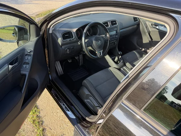 Volkswagen Golf VI 1,4i16V STYLE 1 MAJITEL - foto 15