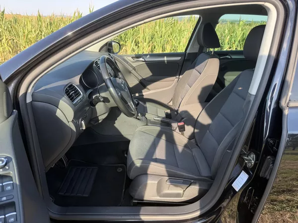 Volkswagen Golf VI 1,4i16V STYLE 1 MAJITEL - foto 18