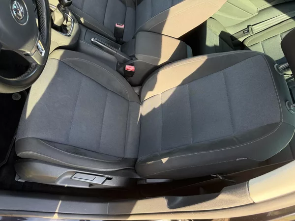Volkswagen Golf VI 1,4i16V STYLE 1 MAJITEL - foto 19