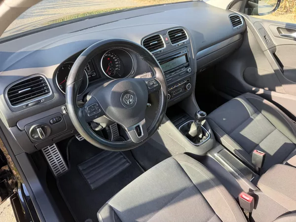 Volkswagen Golf VI 1,4i16V STYLE 1 MAJITEL - foto 24