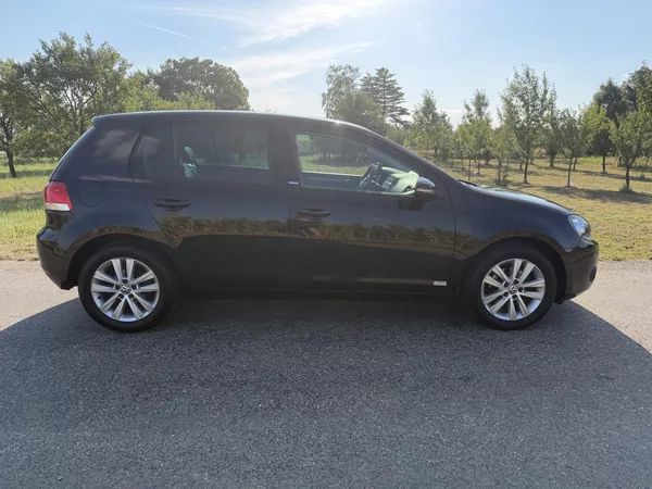 Volkswagen Golf VI 1,4i16V STYLE 1 MAJITEL - foto 4