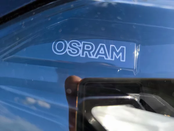 Volkswagen Golf 7 1,4TSI 90kW LED OSRAM 8xALU - foto 15
